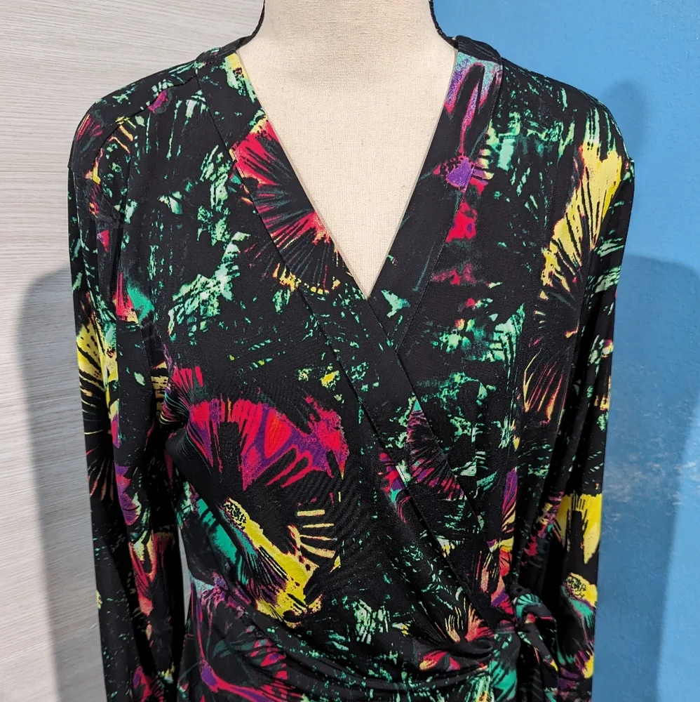 BCBG maxazria wrap dress - Picture 2 of 9